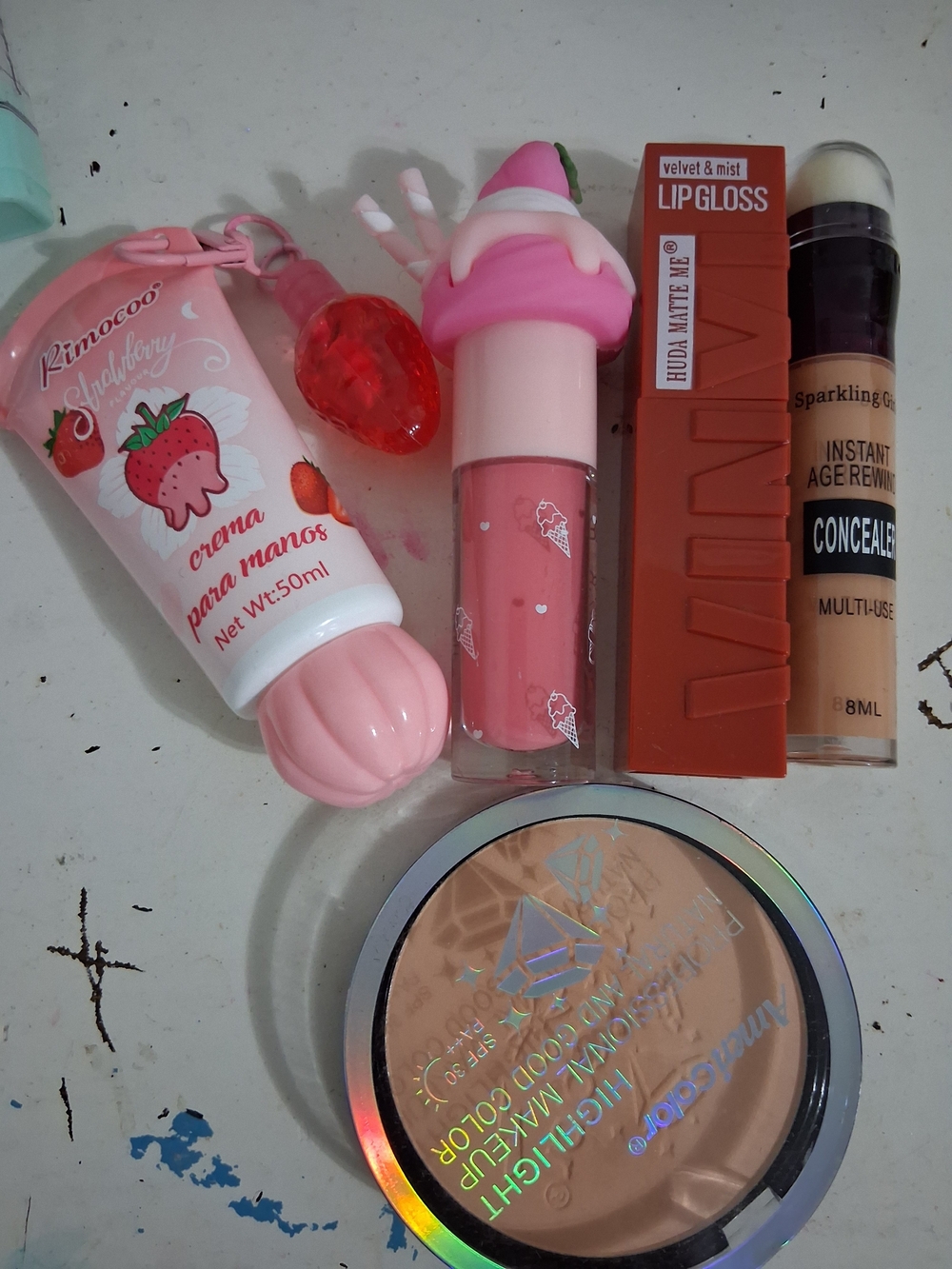 Assorted Pink Women’s Lip & Face Makeup Set - Concealer, Lip Gloss, Cream